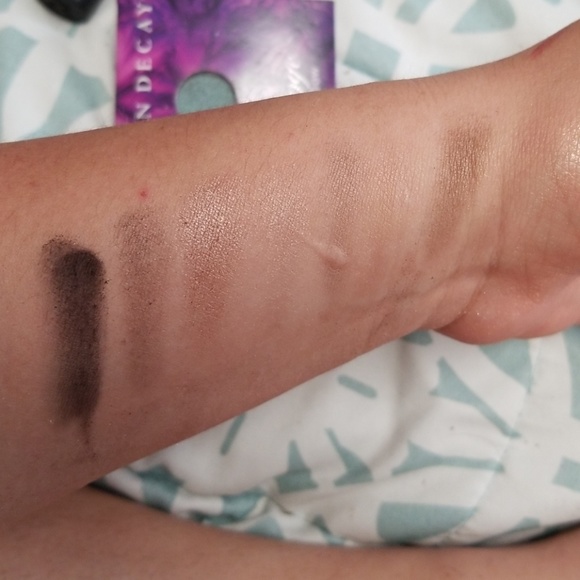 naked 2 - Picture 4 of 4